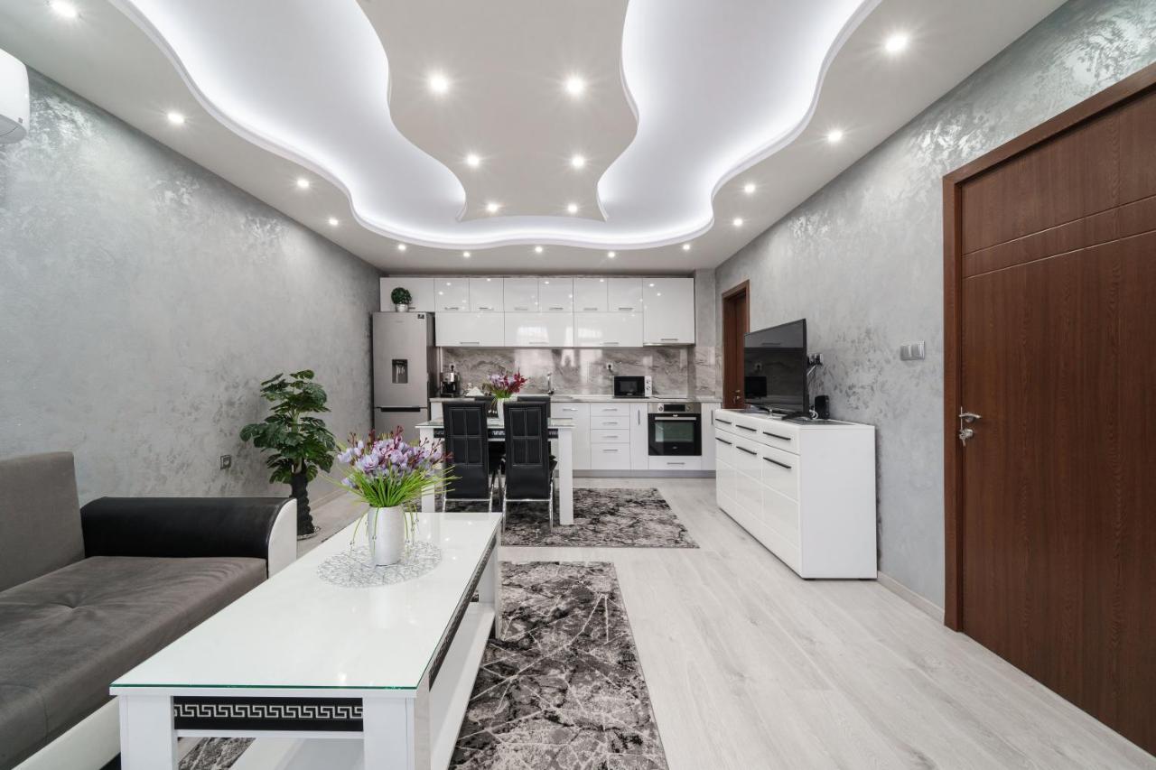 City Apartments - A Brand New Luxury & Comfy 2 Azenograd Kültér fotó