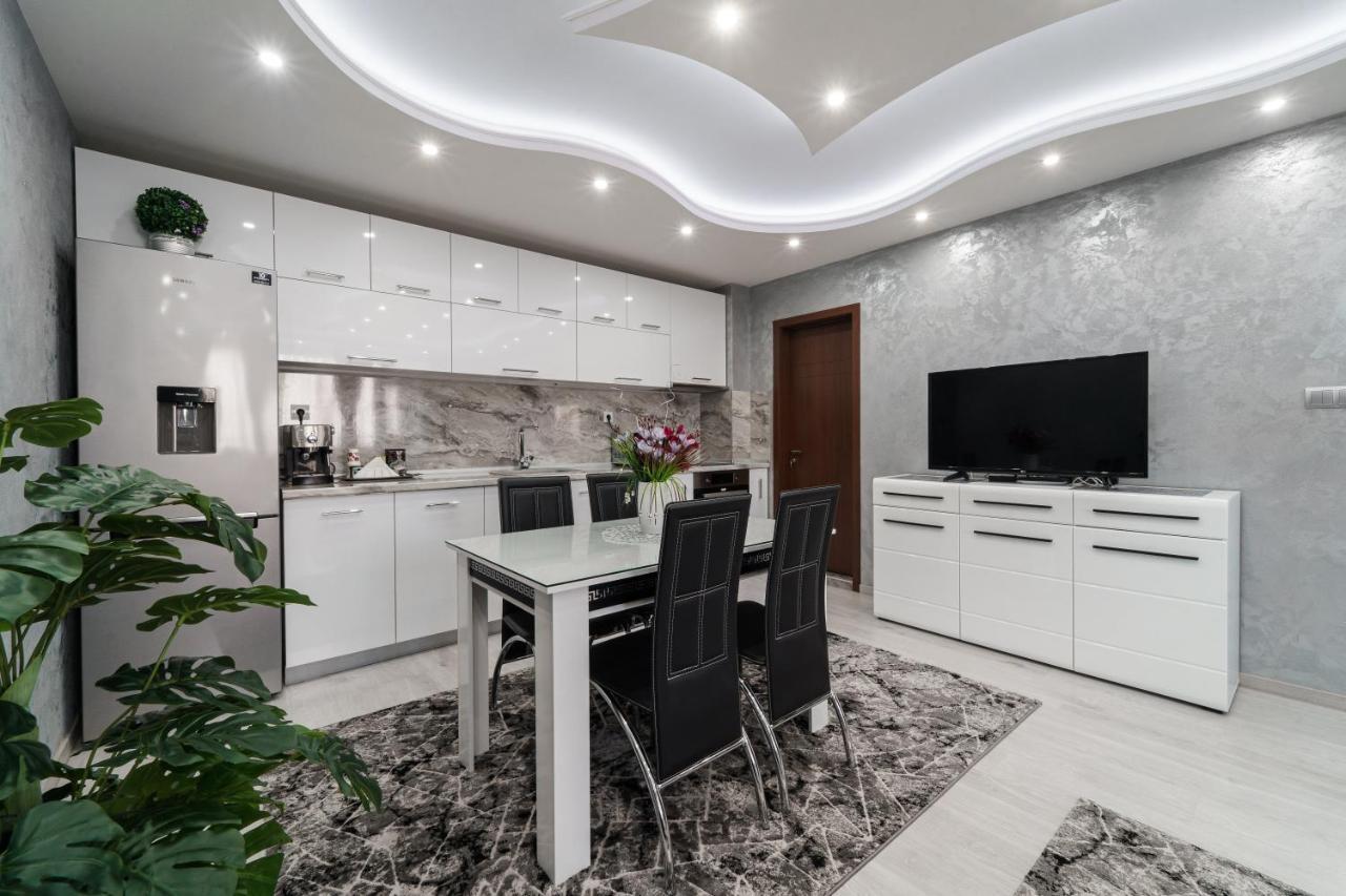 City Apartments - A Brand New Luxury & Comfy 2 Azenograd Kültér fotó